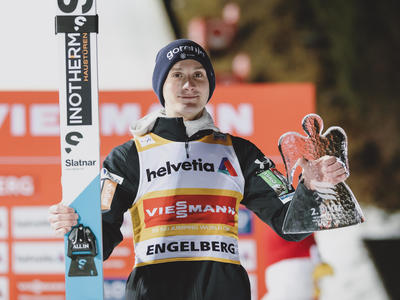 Kobayashi gewinnt in Engelberg - Hoffmann auf Platz drei