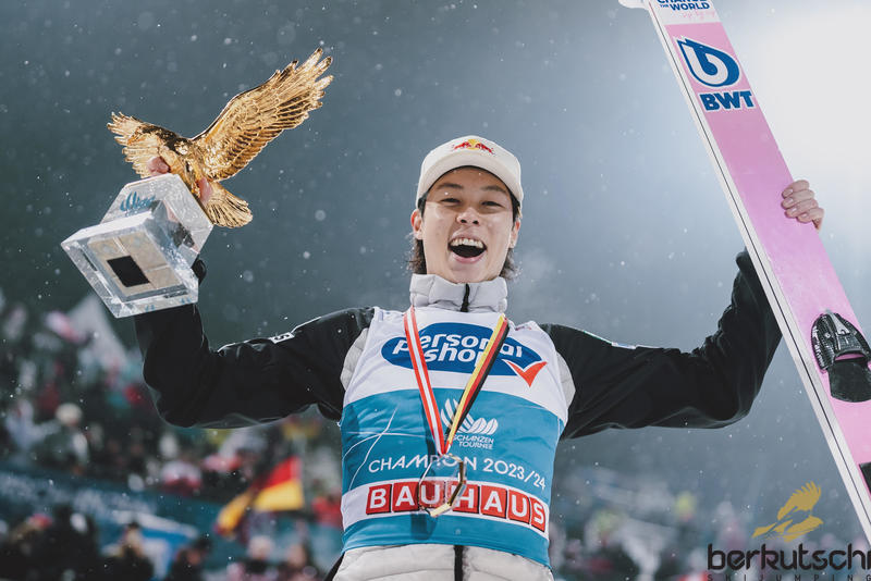 3 x Gesamtsieger: Der Japaner Ryoyu Kobayashi