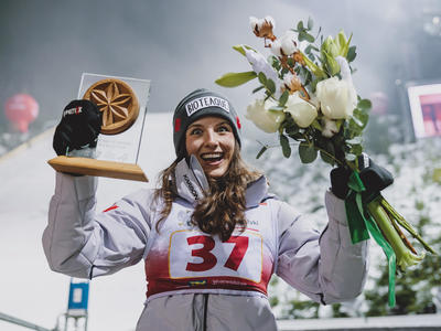 Strate gewinnt Oberstdorf - Prevc die 2 Nights Tour