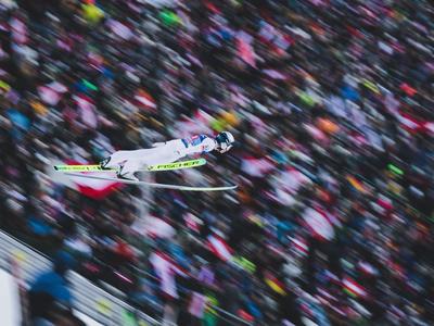 Nikaido gewinnt Thriller am Bergisel