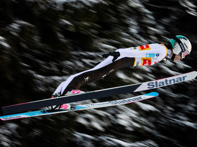 Nika Prevc gewinnt weiter