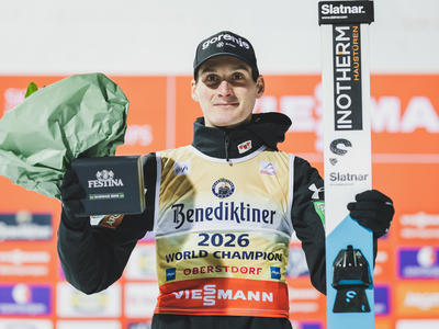 Mit Domen-Show zum WM Titel in Oberstdorf