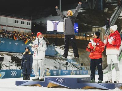 Epischer Abend in Predazzo - Gold für Raimund