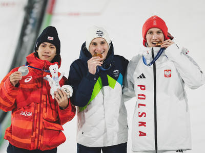 Domen Prevc ist Olympiasieger von der Großschanze