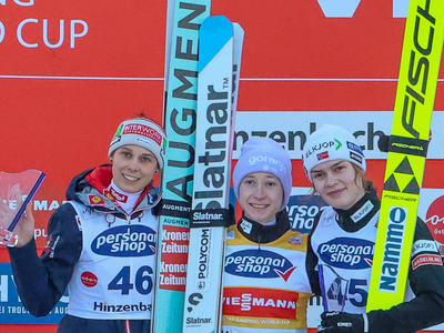 Nika Prevc siegt in Hinzenbach