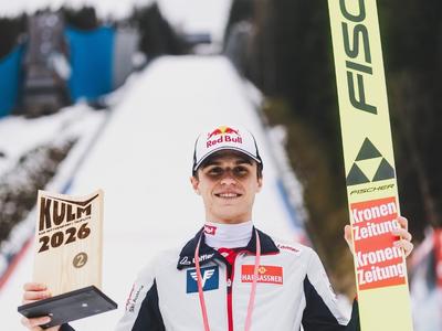 Domen Prevc unschlagbar am Kulm
