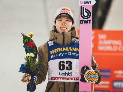 Weltcup Skispringen in Lahti: Tschofenig triumphiert – starke Sprünge vor lautstarker Kulisse
